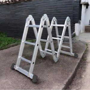 Покупець драбини